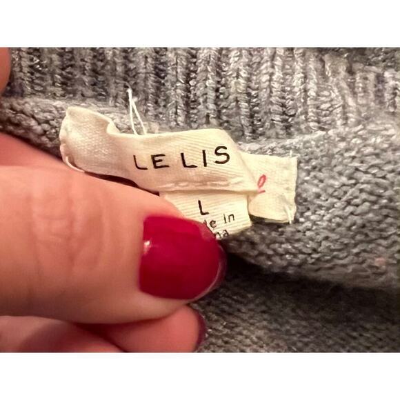 LE LIS Floral Sweater - Picture 7 of 7